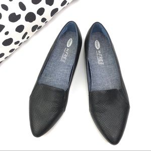 Dr. Scholl’s Anyways Black Pointed Toe Flats.